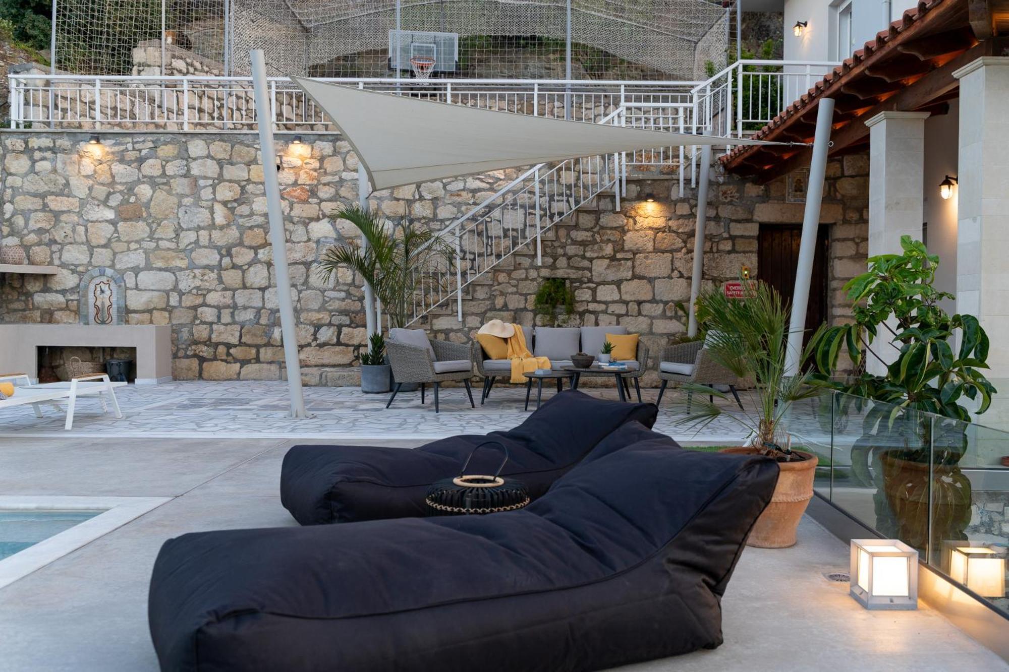 Amazing View Villa Aliki With Infinity Pool & Spa 리가리아 외부 사진