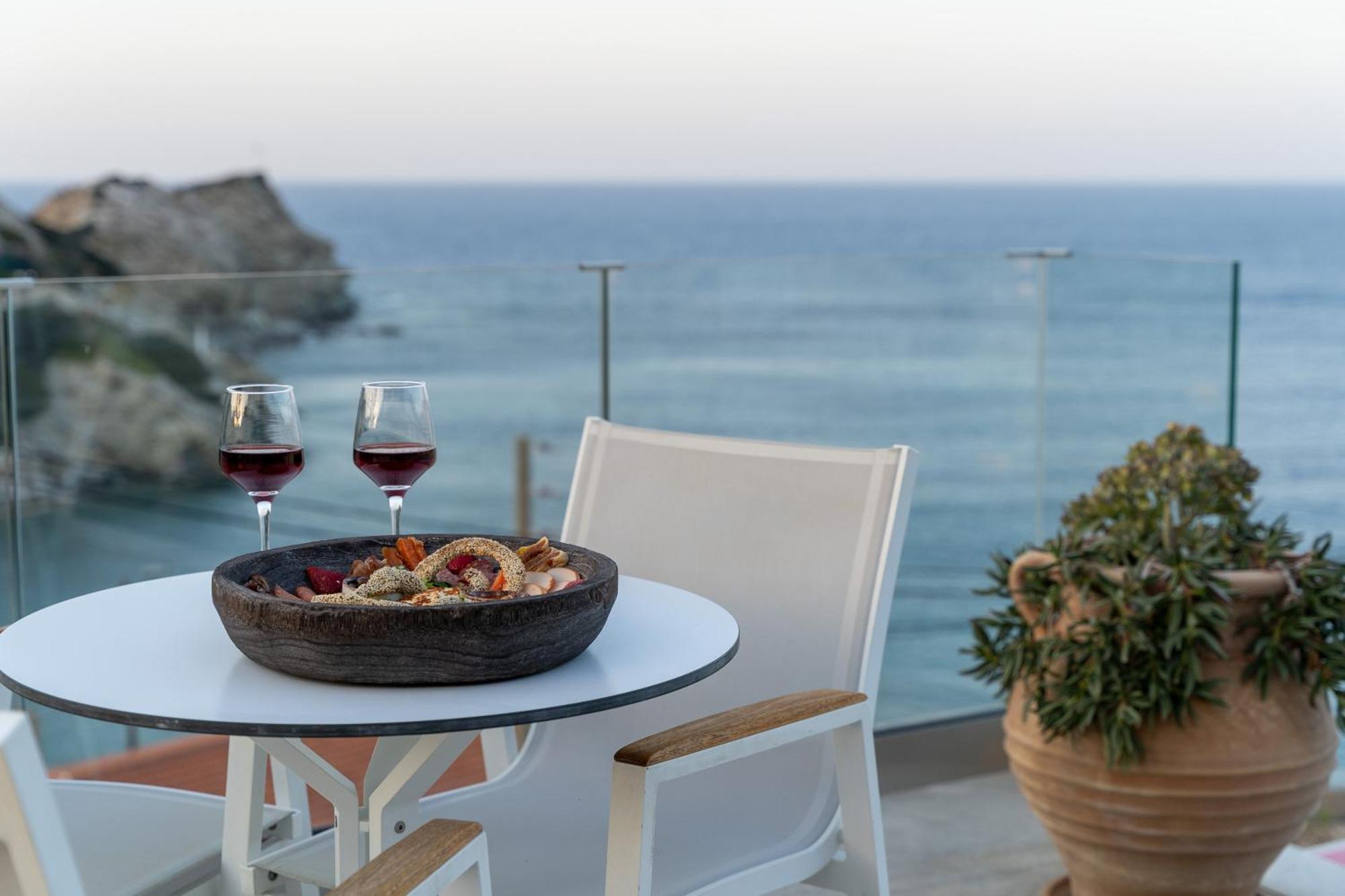 Amazing View Villa Aliki With Infinity Pool & Spa 리가리아 외부 사진